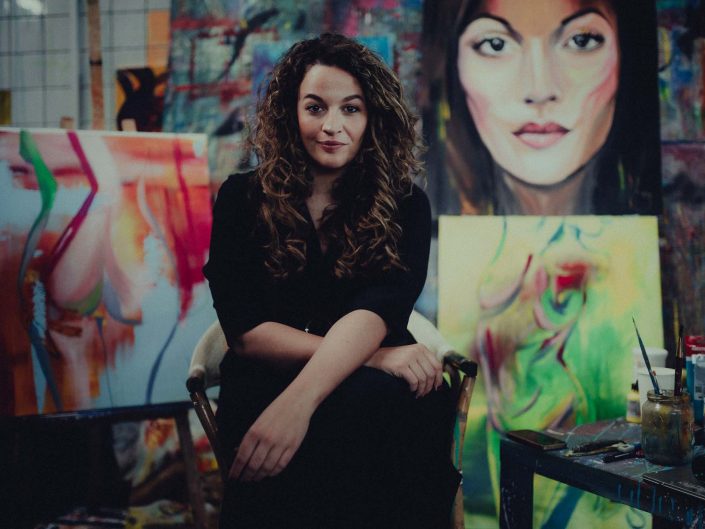 Laura: Exploring Colors